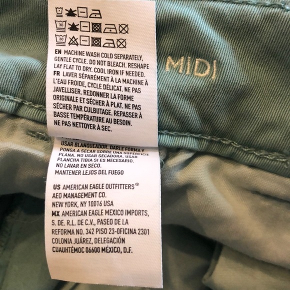 American Eagle Midi Shorts - Teal - Size 6 - Picture 5 of 5